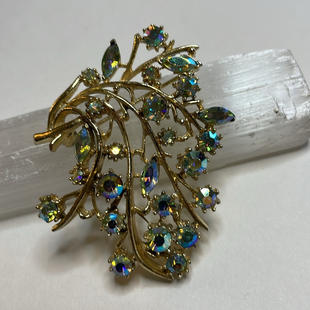 Vintage Stunning CORO Aurora Borealis Rhinestone Floral  Gold Tone Brooch Pin